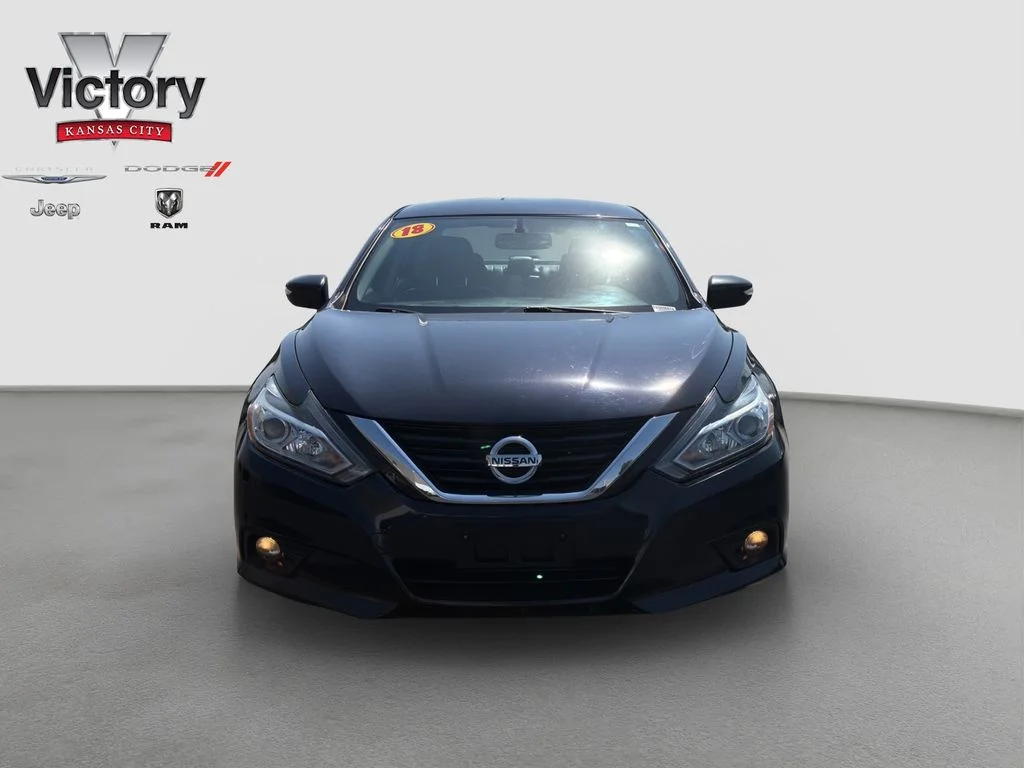 Used 2018 Nissan Altima SL with VIN 1N4AL3AP0JC171796 for sale in Kansas City, KS