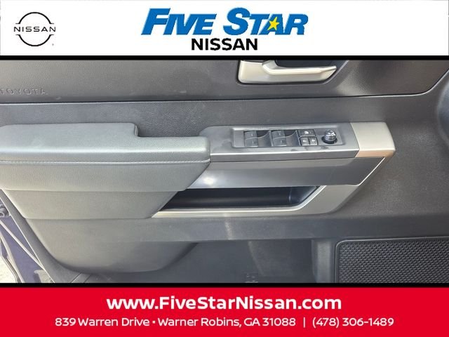 Used 2023  Toyota SR5 image 29