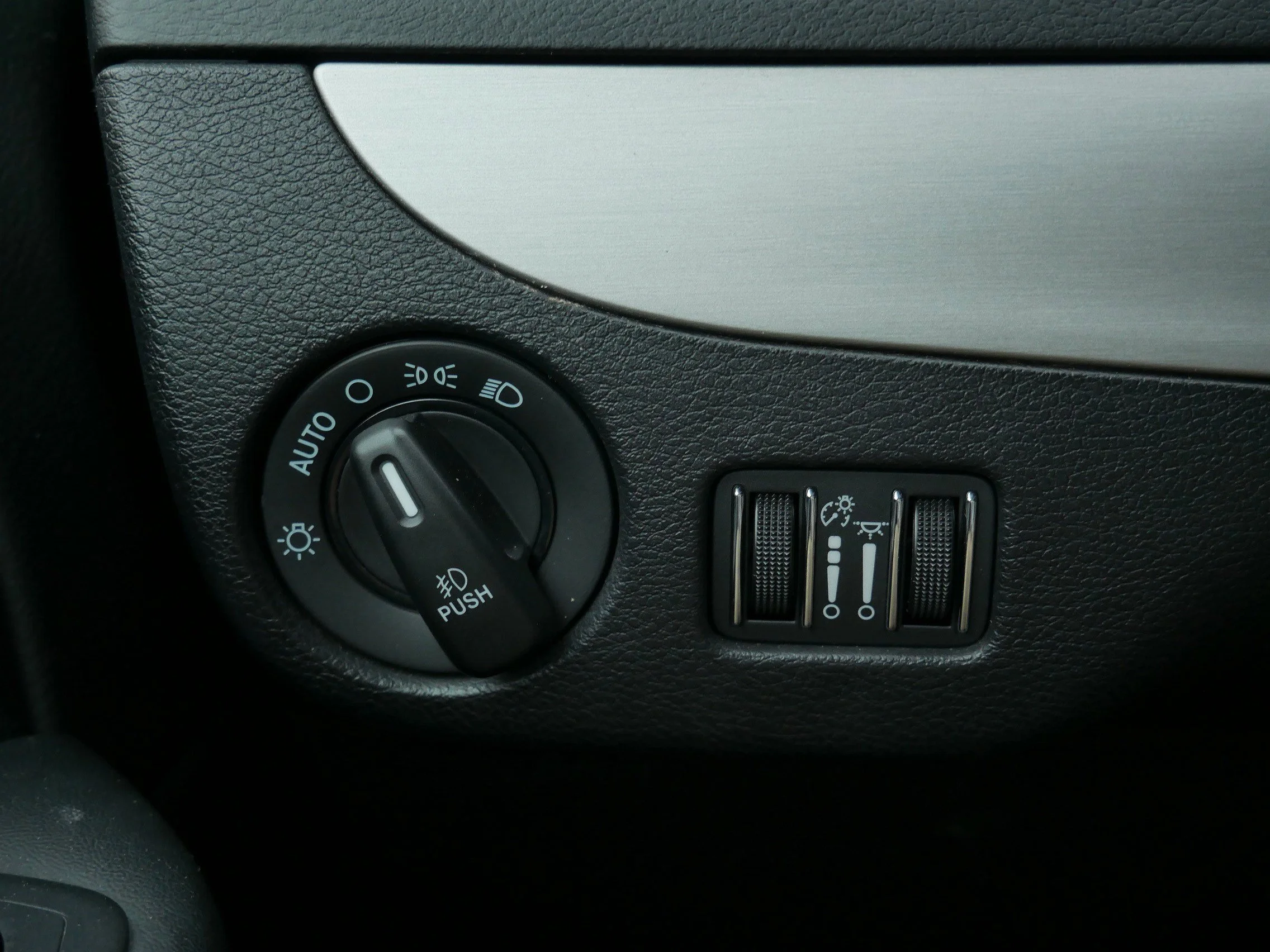 Used 2018 Granite Pearlcoat Dodge GT image 26