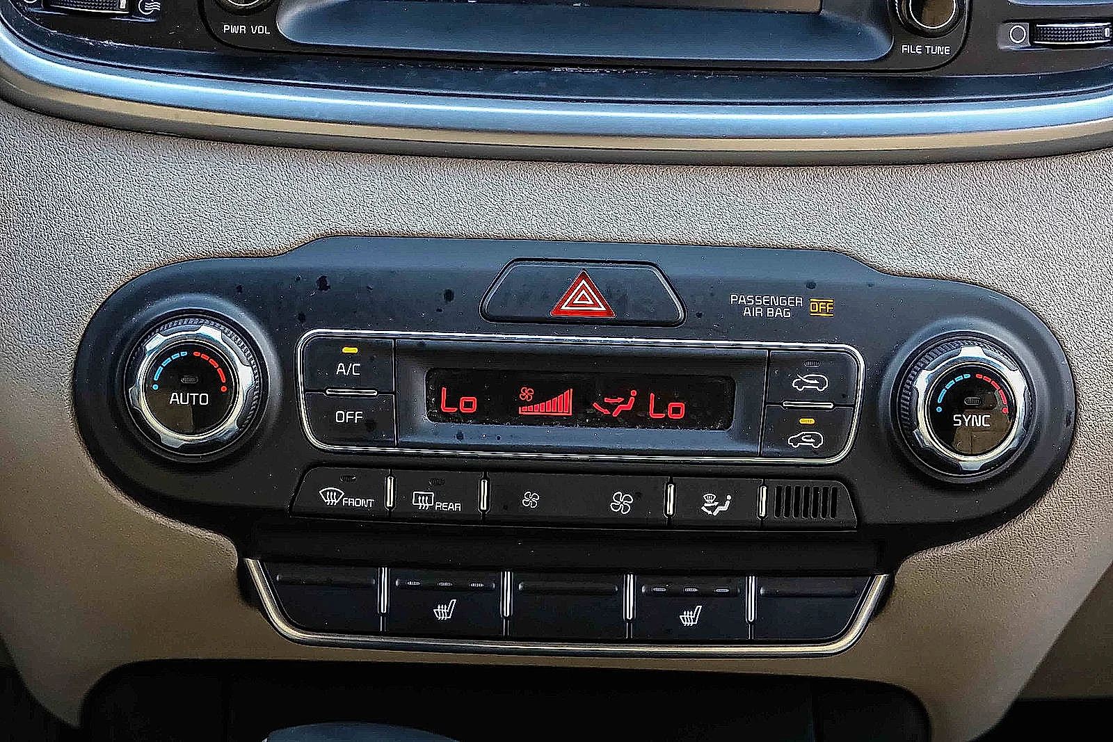 Certified Used 2020 Sangria Kia LX image 12