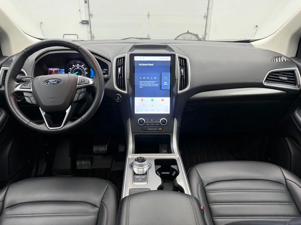 Used 2024 Black Ford SEL image 4