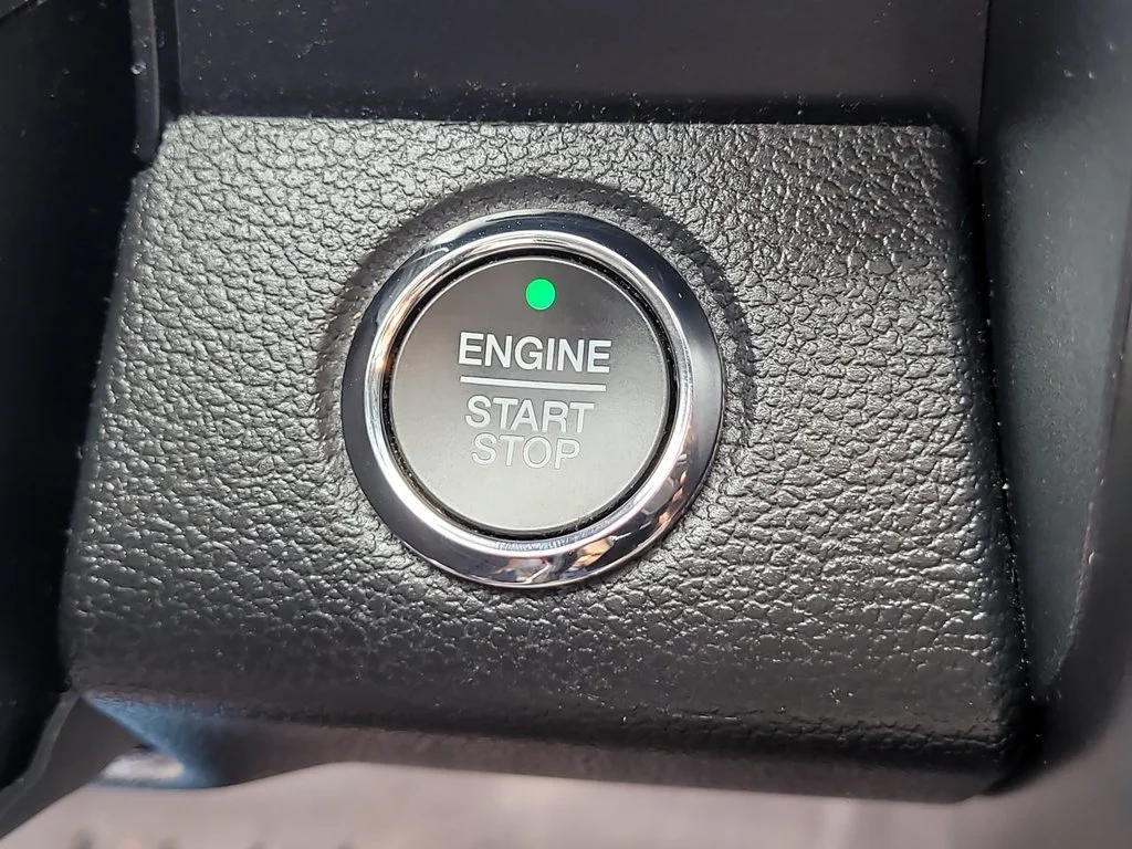 Used 2021 White Ford Limited image 17