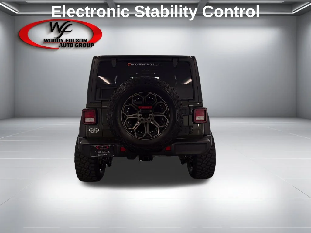 Used 2024 Green Jeep Willys image 6
