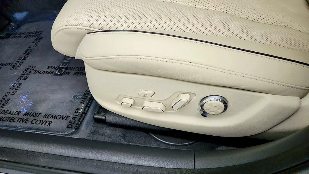 Used 2021 Savile Silver Genesis 2.5T RWD Prestige w/ Panoramic Sunroof & Lexicon Audio image 12
