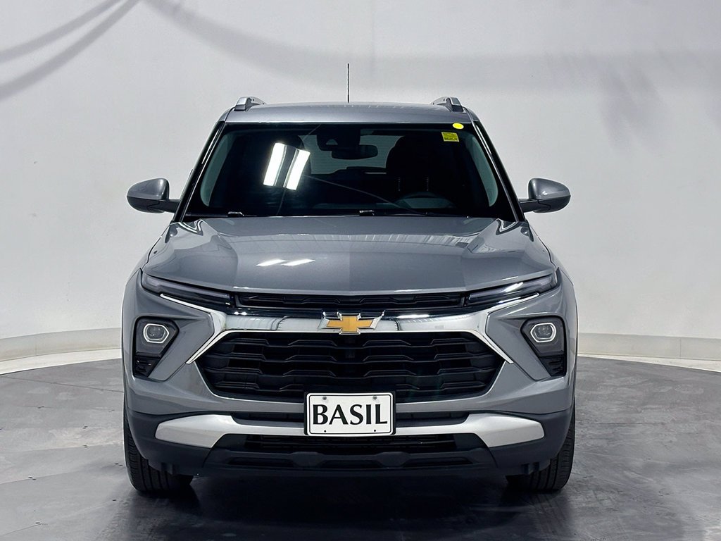 Used 2024 Gray Chevrolet LT image 9