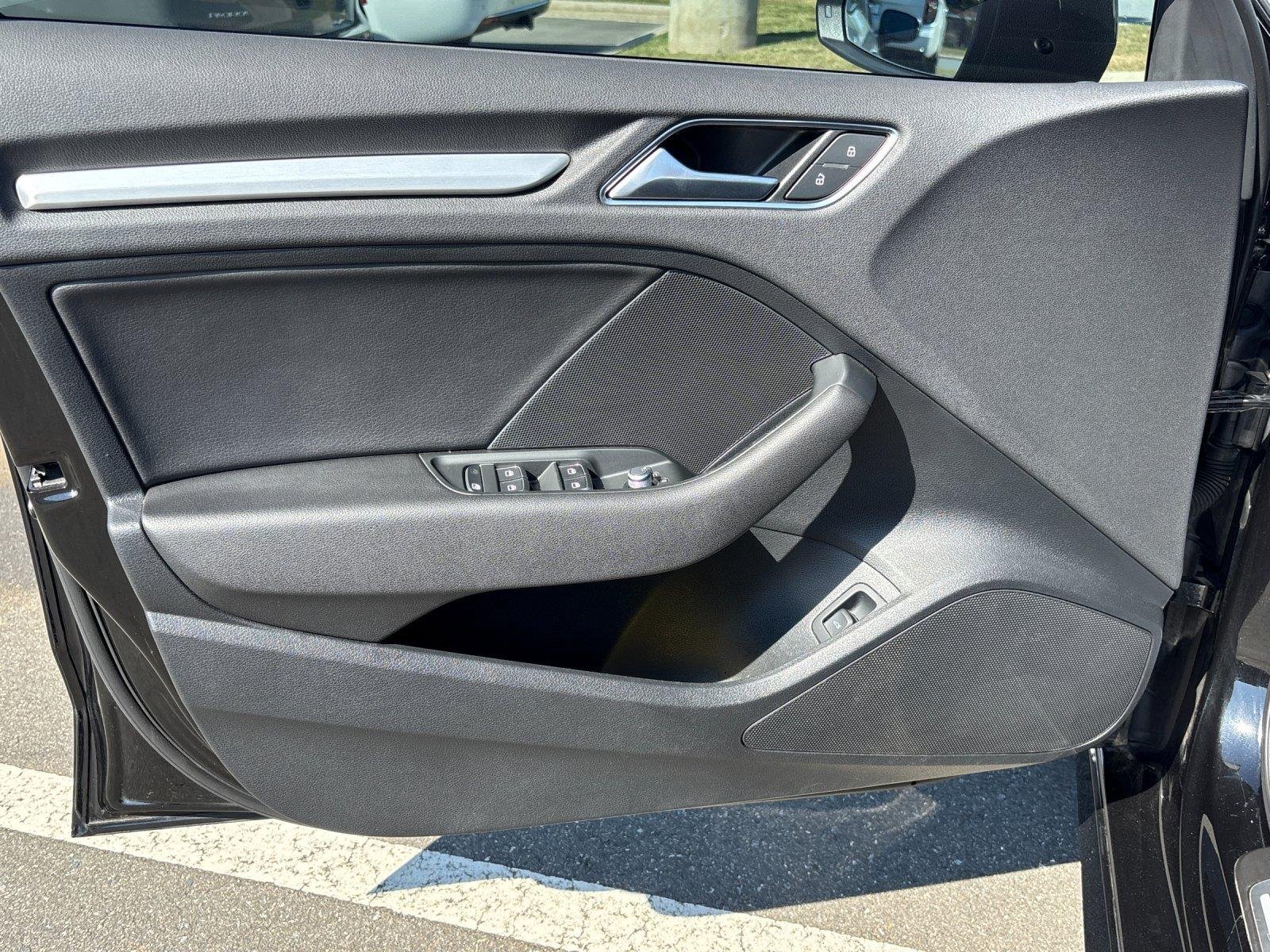 Used 2016 Mythos Black Metallic Audi Premium Plus image 13