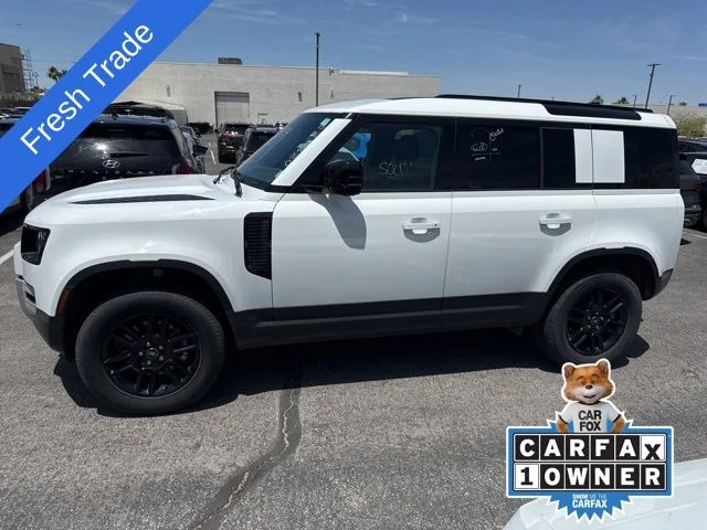 2025 Land Rover Defender 110 S P300's photo