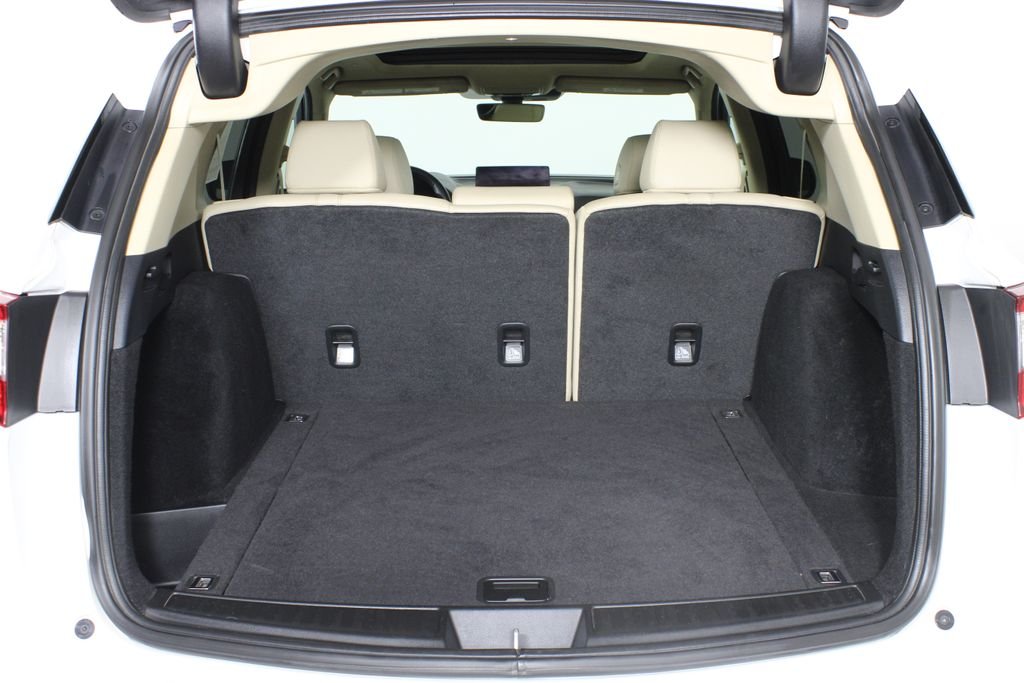 Used 2024 White Acura Base image 7