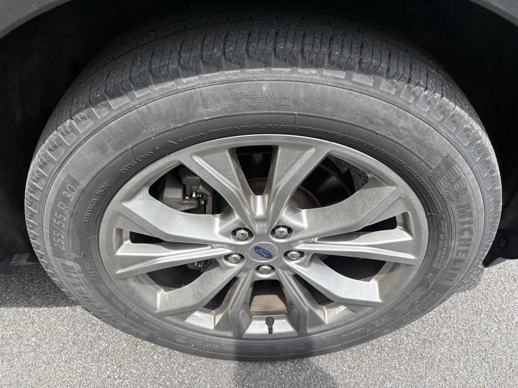 Used 2021 Forged Green Ford XLT image 10