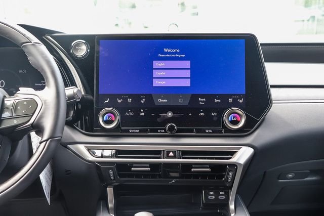 2026 Lexus RX 450h+ Luxury - Photo 17