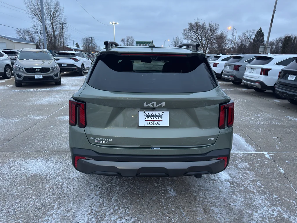 Certified Used 2024 JUNGLE GREEN Kia X-Pro SX Prestige image 6