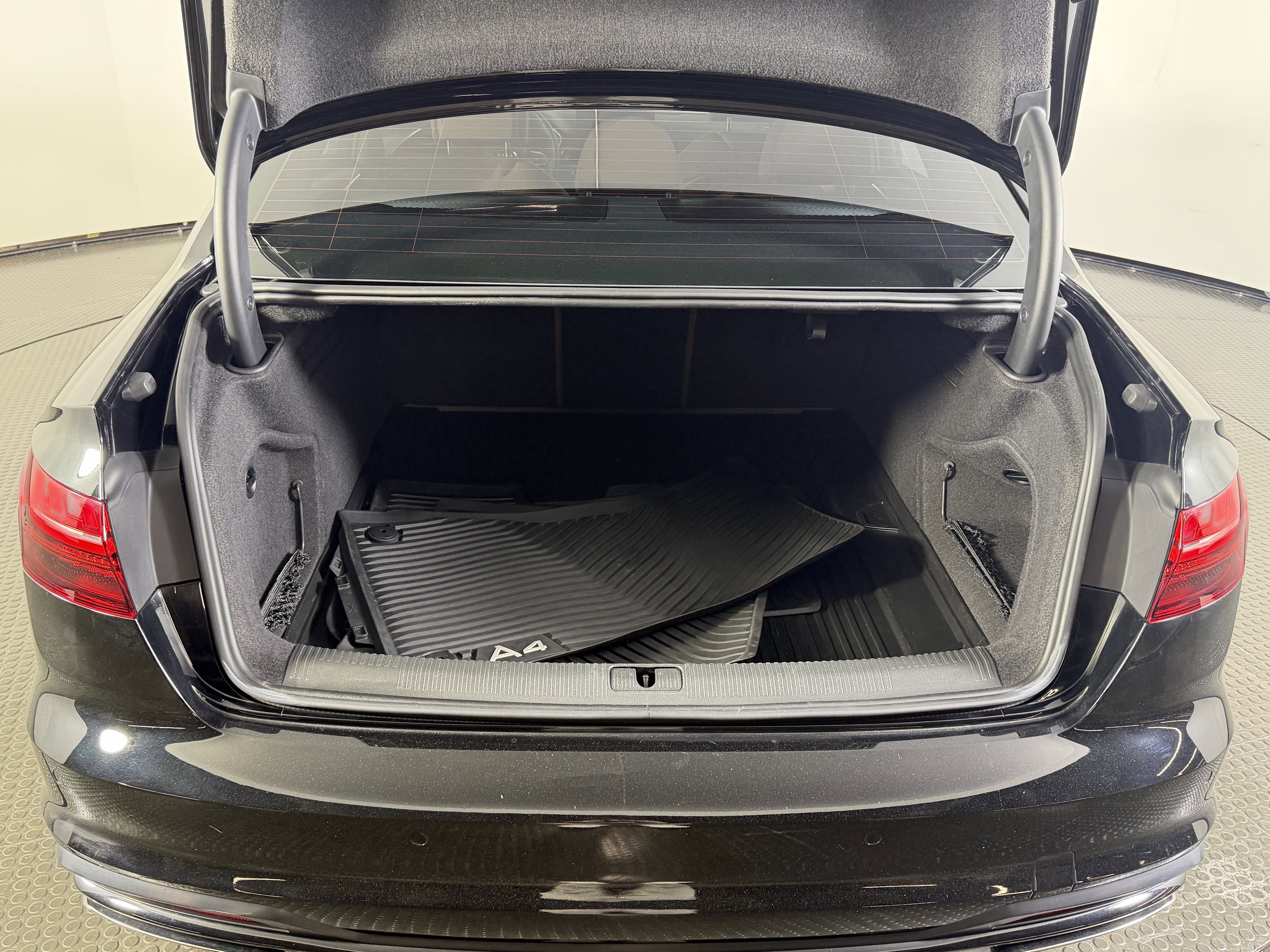Used 2023 BLACK Audi 45 S line Premium Plus image 8
