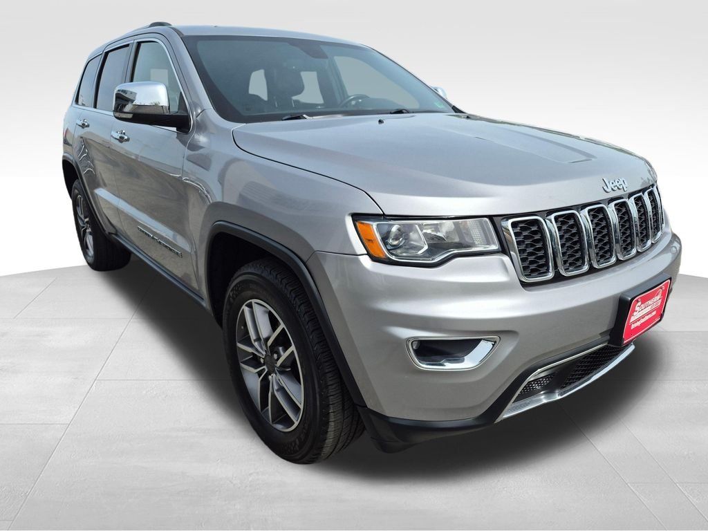 Used 2020 Silver Jeep Limited image 7