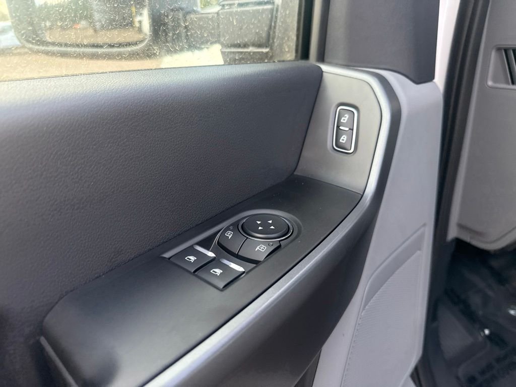 New 2026 Oxford White Ford XL image 12