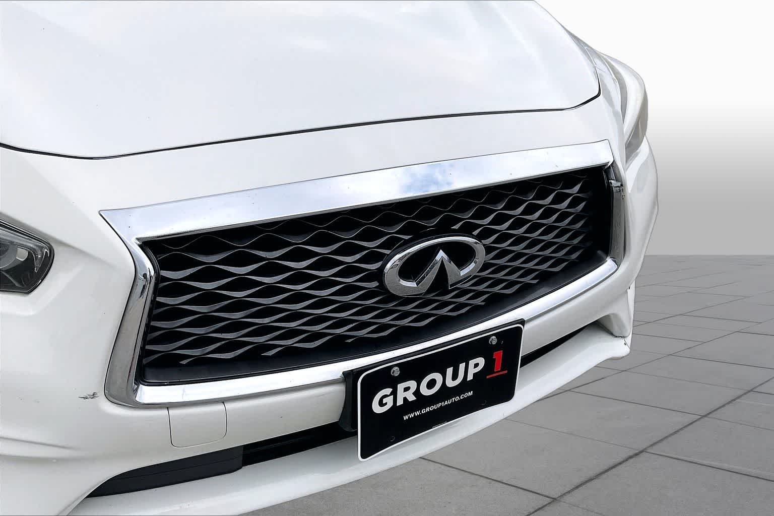 Used 2019 Pure White INFINITI 3.0t LUXE image 30