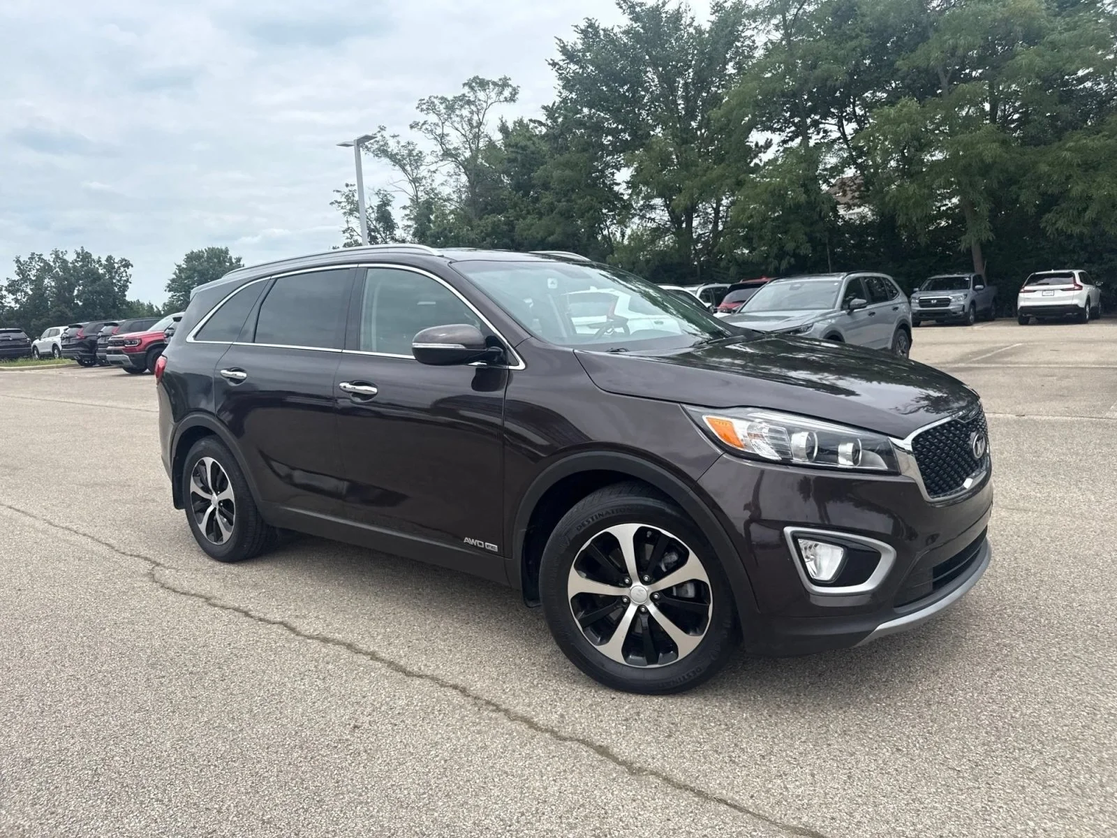 Used 2018 Polished Walnut Kia EX V6 image 23