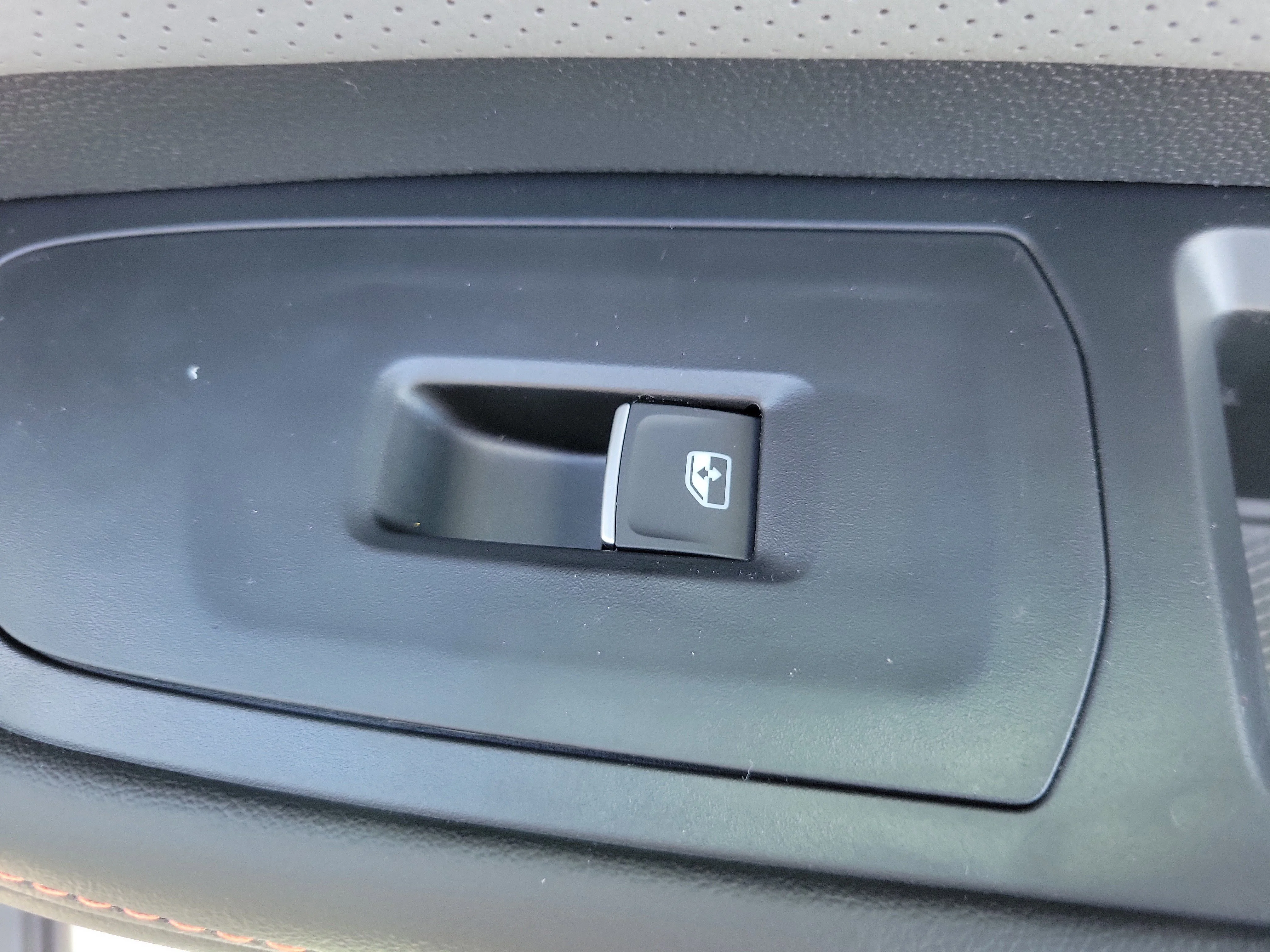 New 2026 White Volkswagen Peak Edition image 9