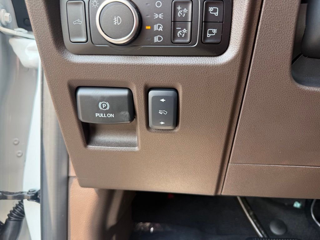 New 2026 Star White Metallic Tri-Coat Ford King Ranch® image 10