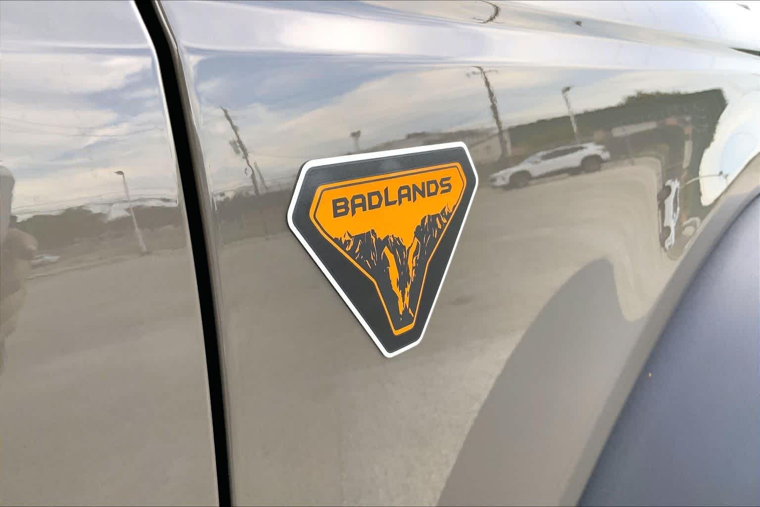 New 2026 Marsh Gray Ford Badlands image 15