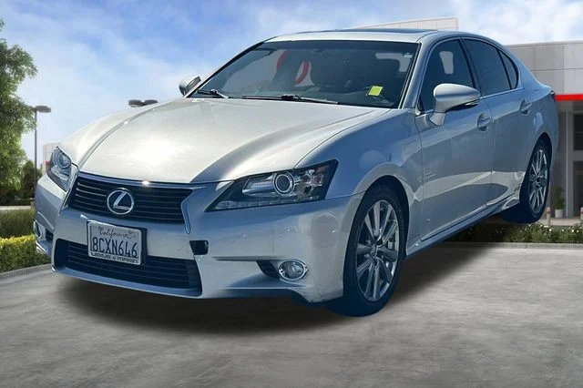 Used 2015 Silver Lexus 350 image 2