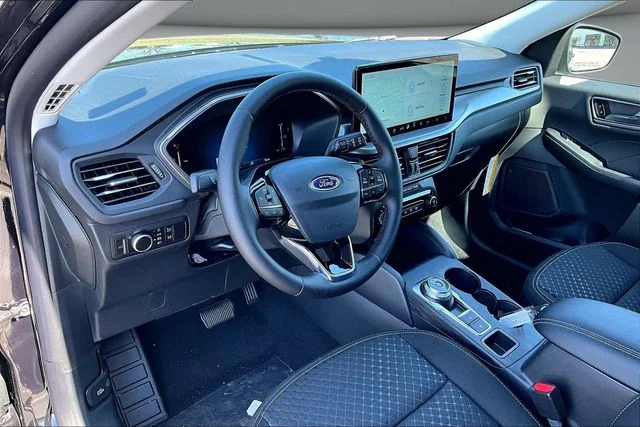 New 2026 Agate Black Metallic Ford Active® image 7