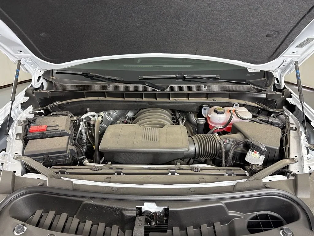 New 2026 Summit White Chevrolet LT image 52