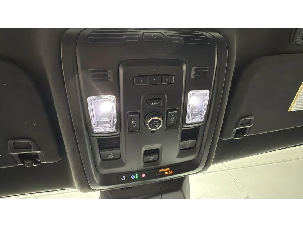 Used 2023 Argent Silver Metallic Cadillac Premium Luxury Platinum image 24