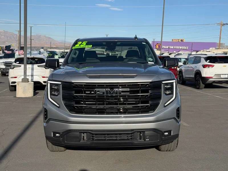 Used 2025 Sterling Metallic GMC Elevation image 8