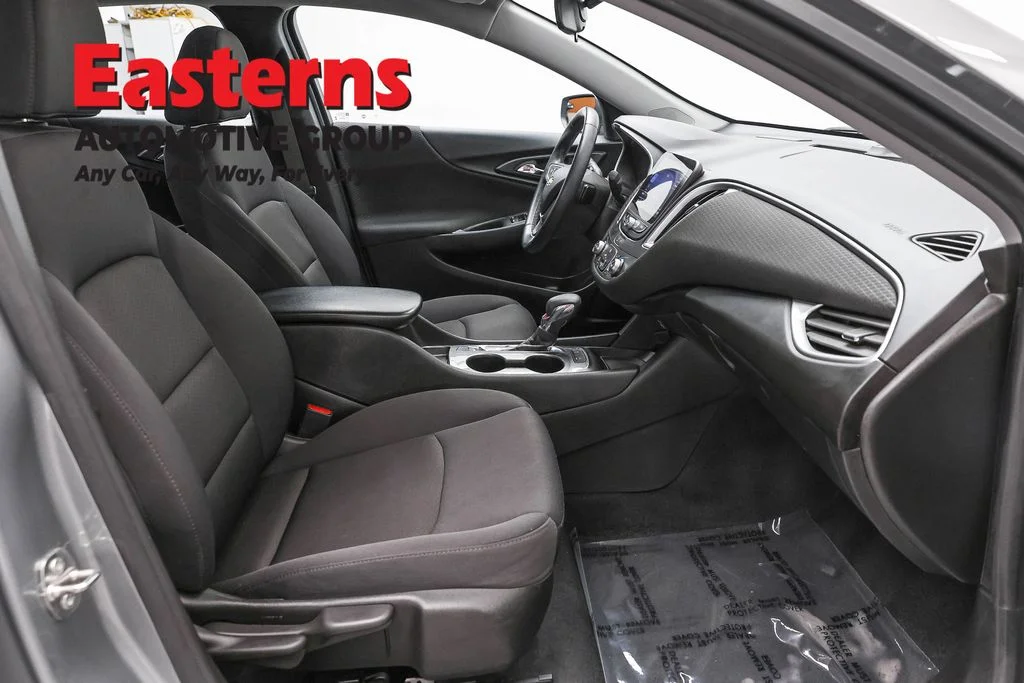 Used 2024 Gray Chevrolet RS image 23