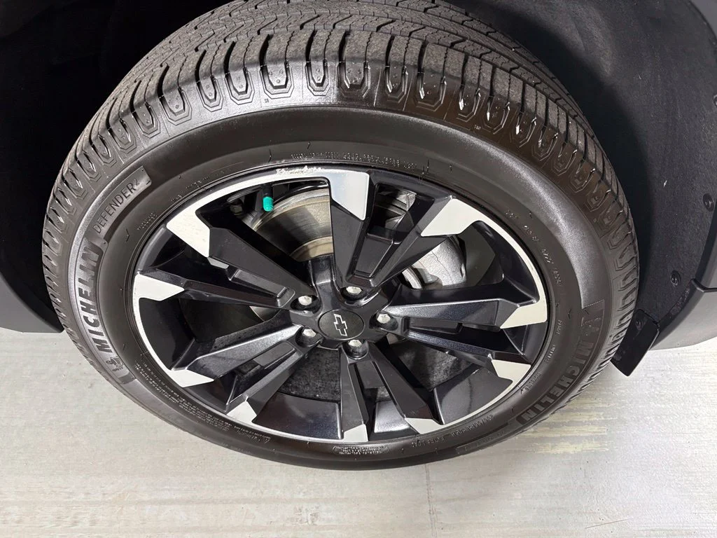 Certified Used 2025 Mosaic Black Metallic Chevrolet RS image 13