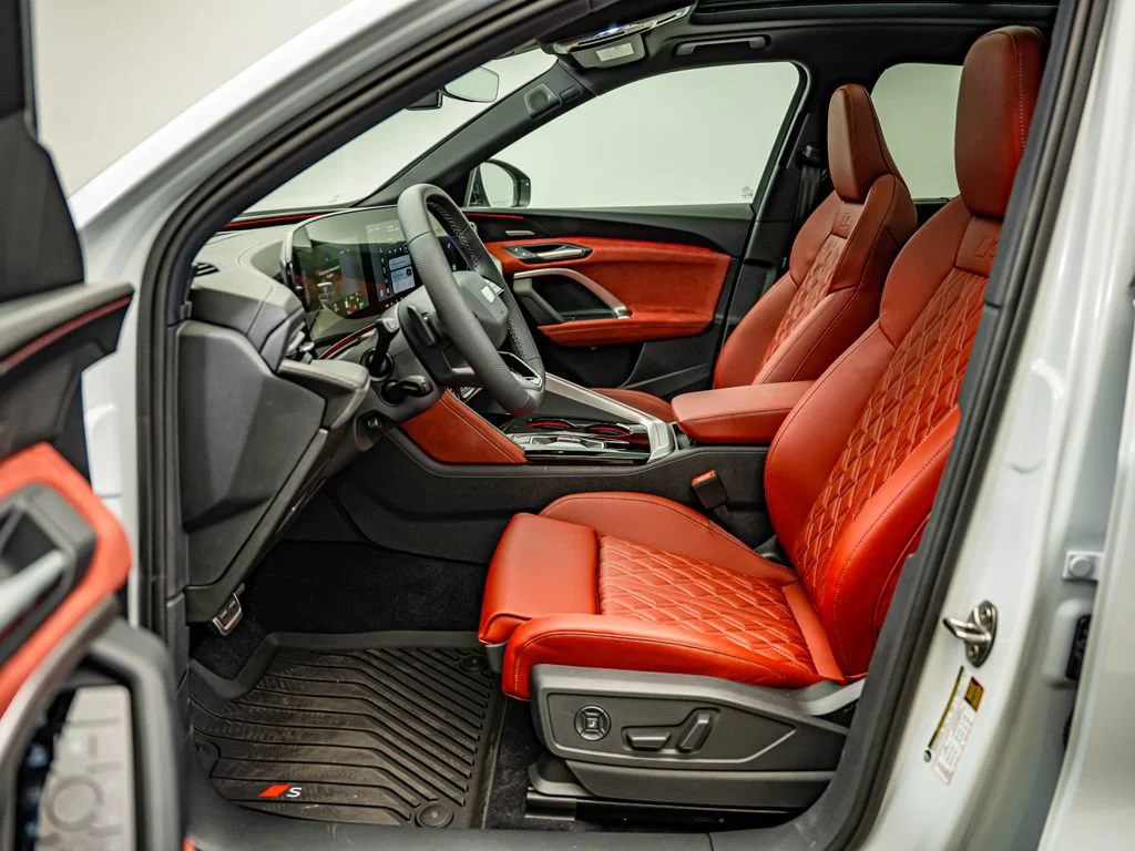 New 2026 Glacier White Metallic Audi Premium Plus image 31