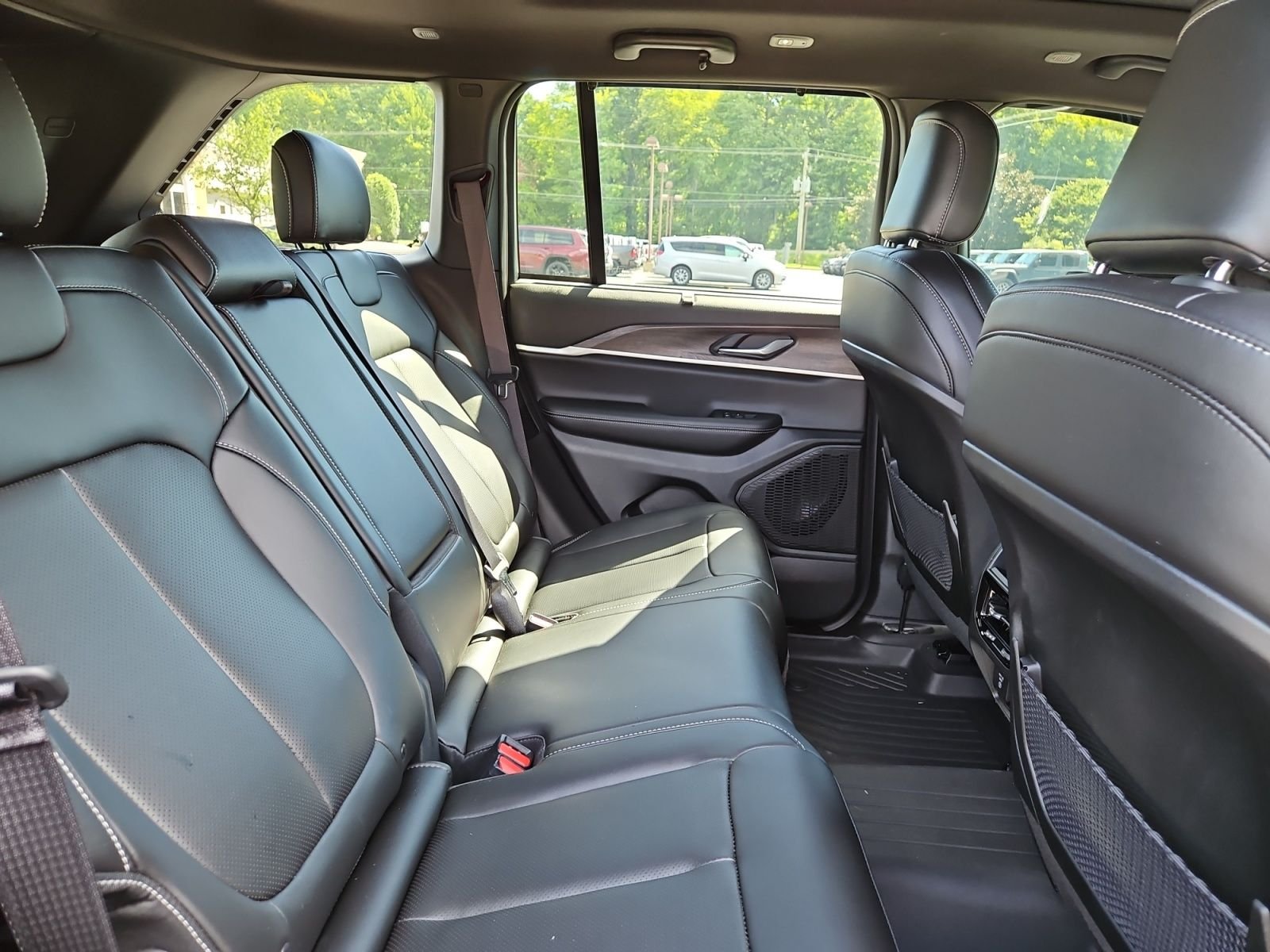 Used 2025 Red Jeep Limited image 17
