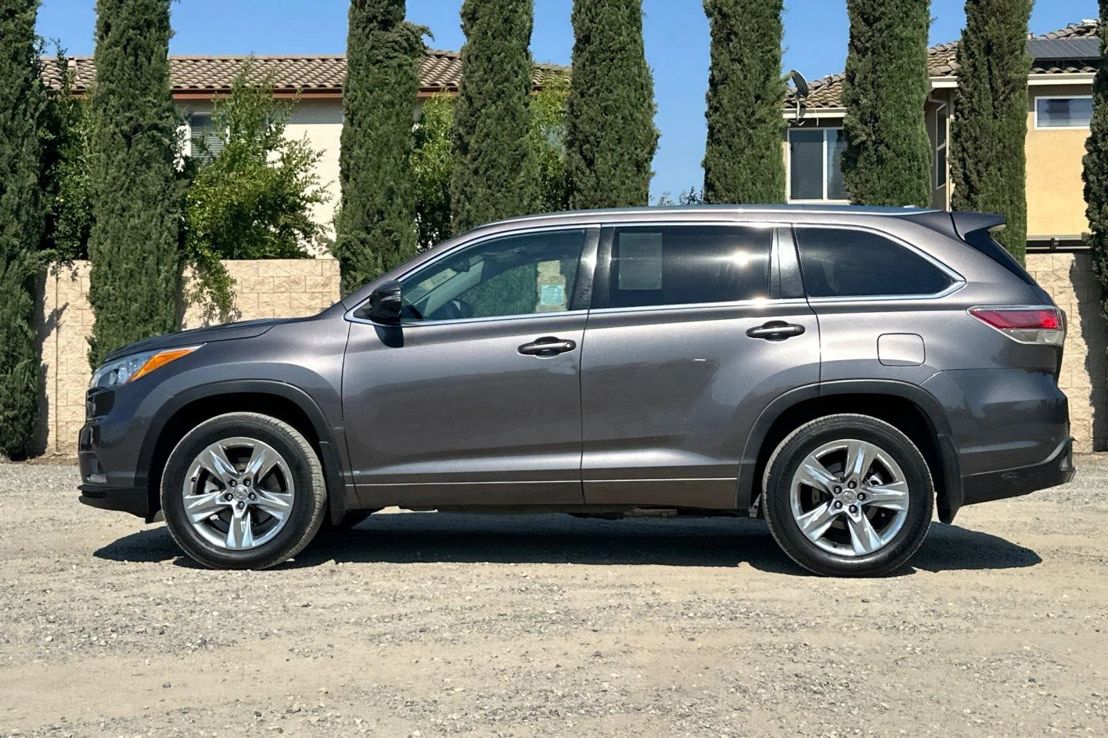Used 2015 Predawn Gray Mica Toyota Limited image 6