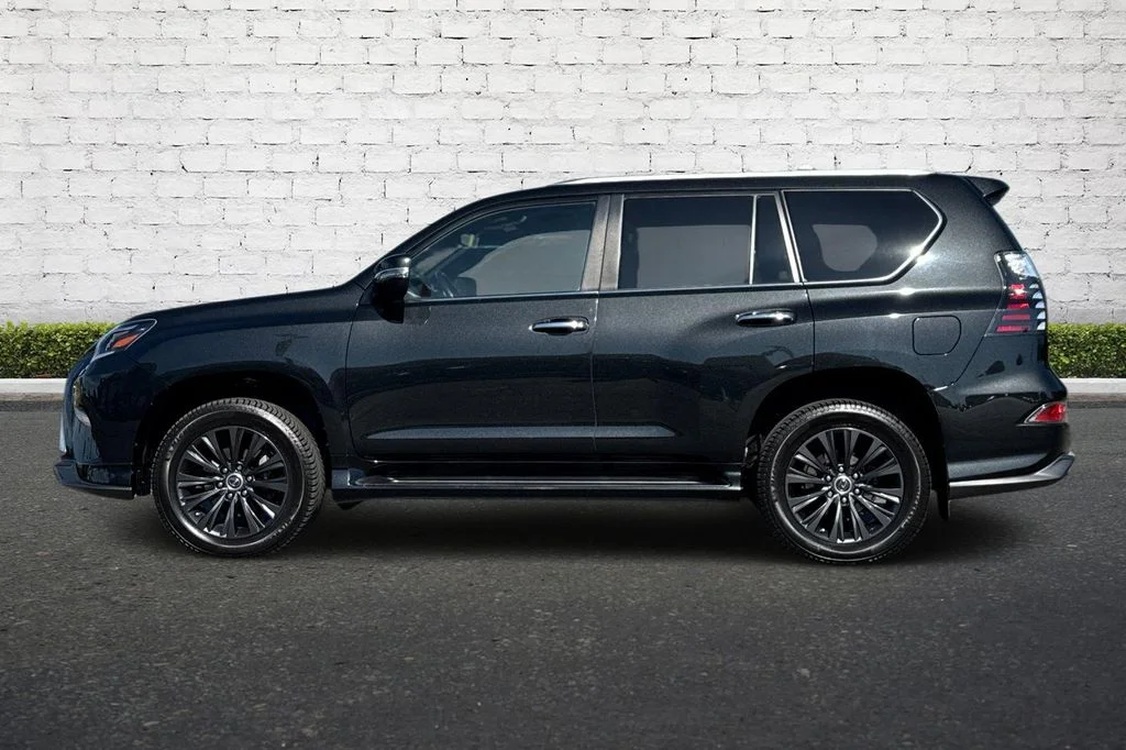Used 2023 Black Lexus 460 Luxury image 7