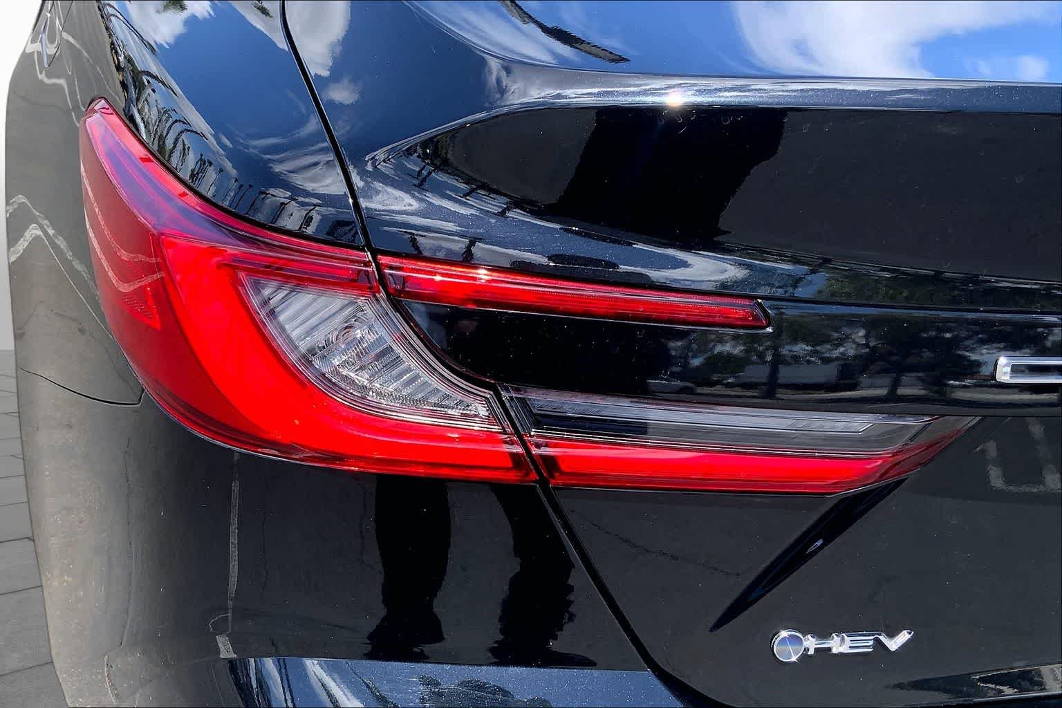 Used 2025 Midnight Black Metallic Toyota XLE image 28