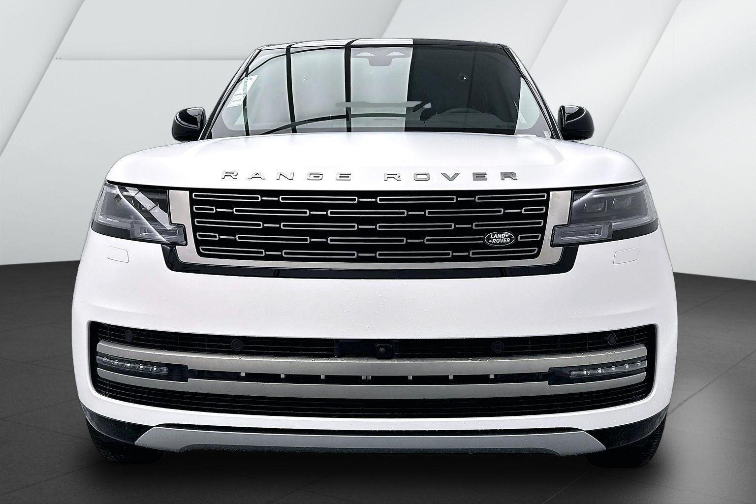 New 2026  Land Rover SE image 2
