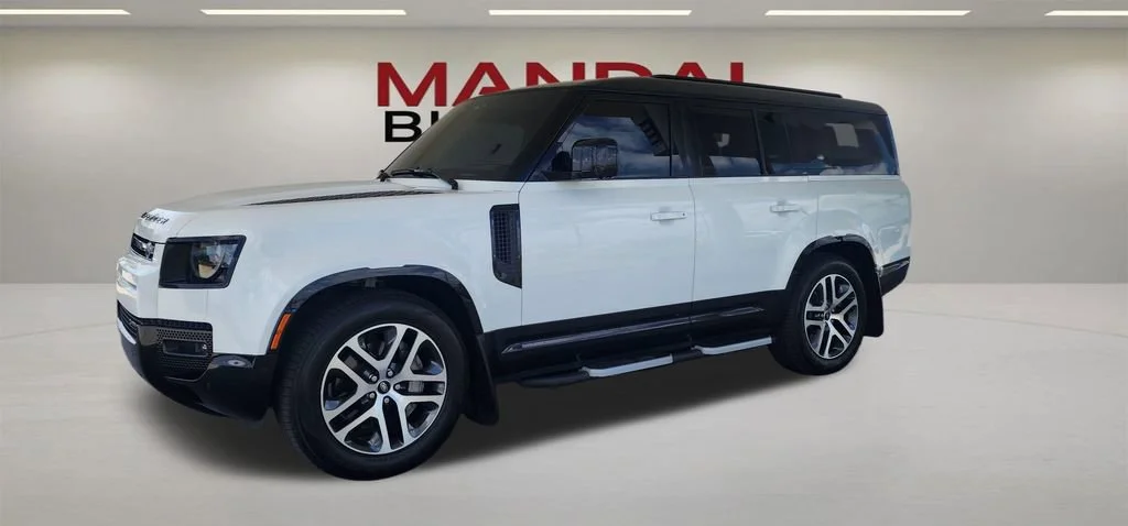 2023 Land Rover Defender X-Dynamic SE's photo