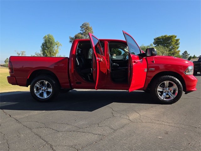2018 Ram 1500 Sport photo 2
