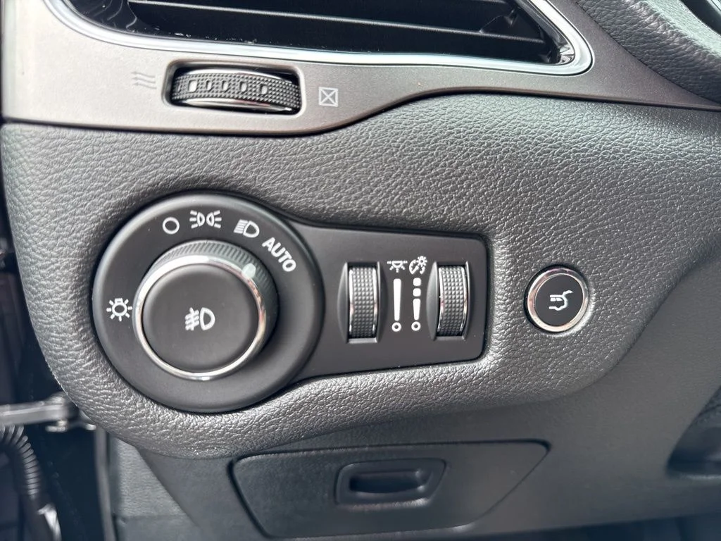 Used 2019 Black Jeep Limited image 48