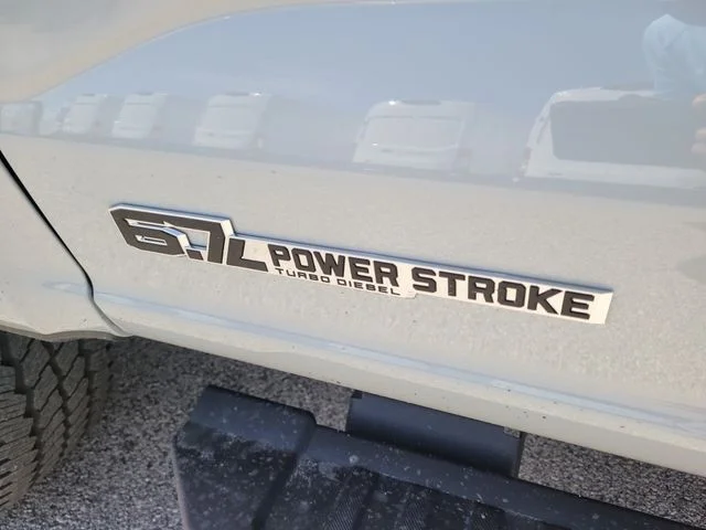 New 2026 Avalanche Ford XLT image 10