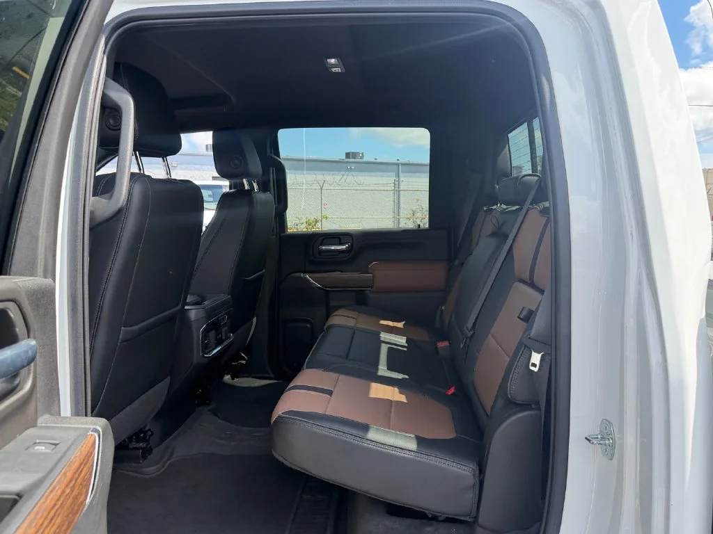 Used 2023 White Chevrolet High Country image 10