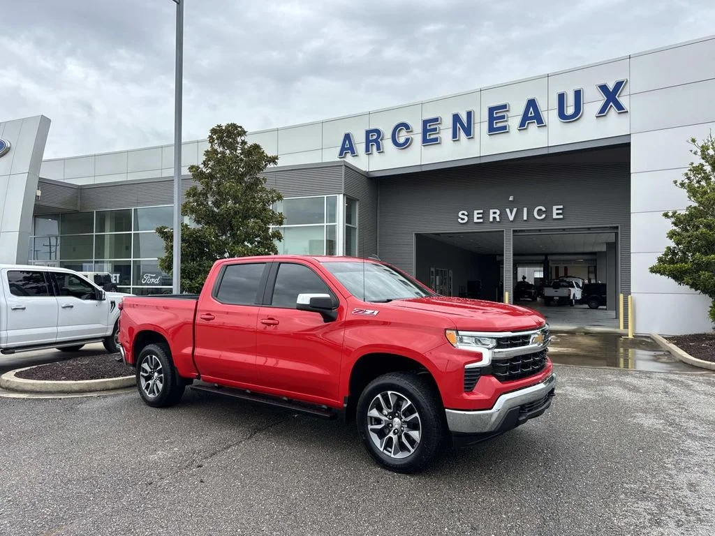 2024 Chevrolet Silverado 1500 LT