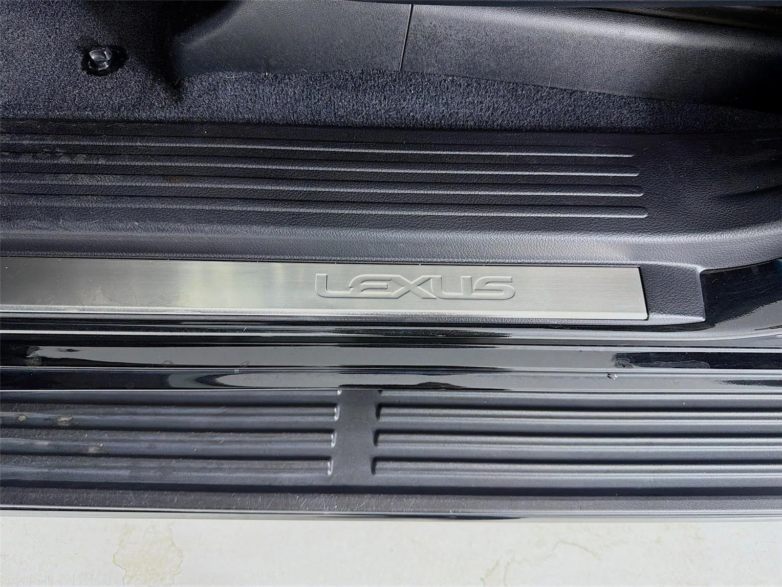 Used 2022  LEXUS PREM image 10