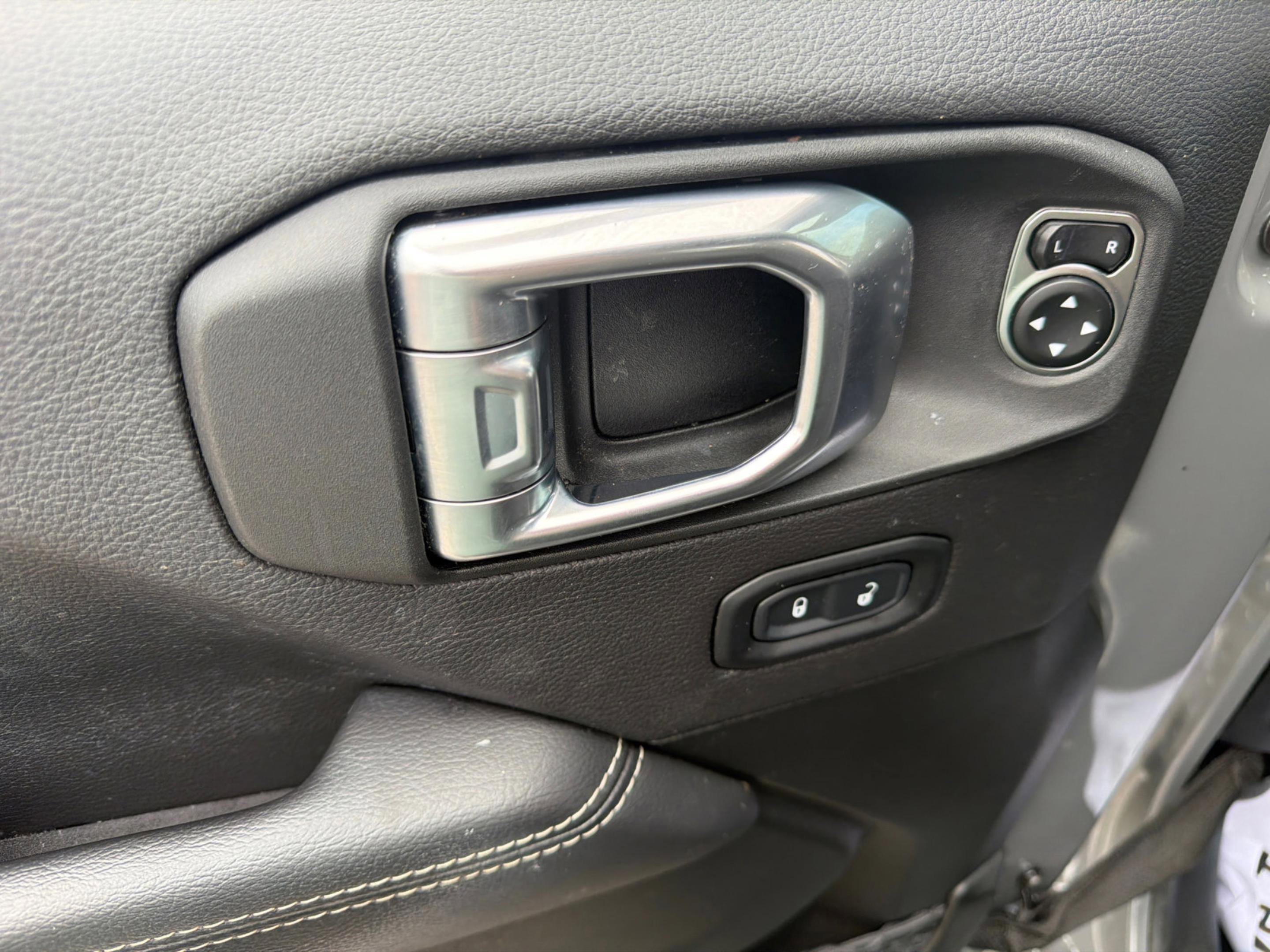 Used 2023 Sting Gray Clearcoat Jeep Sahara image 17