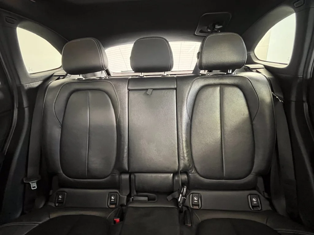 Used 2017 Black Sapphire Metallic BMW xDrive28i image 13