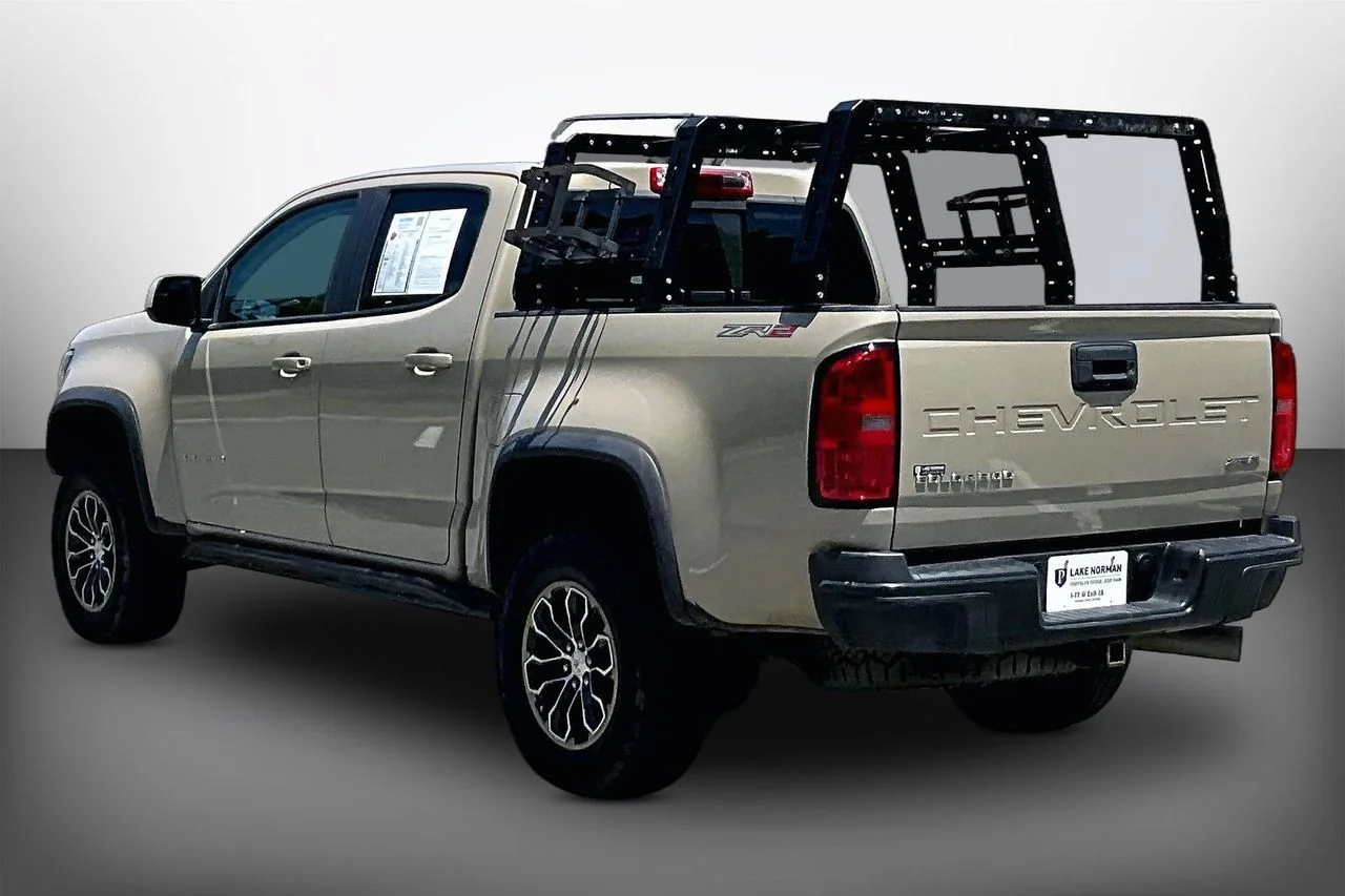 Used 2021  Chevrolet ZR2 image 6