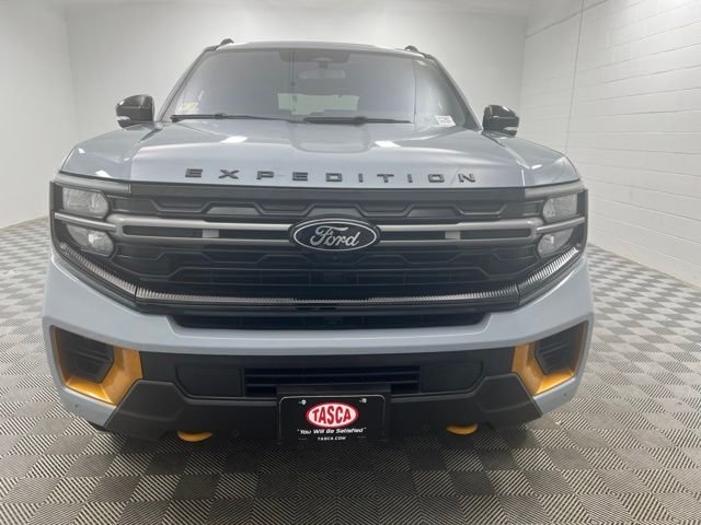 Used 2025 Gray Ford Tremor image 3