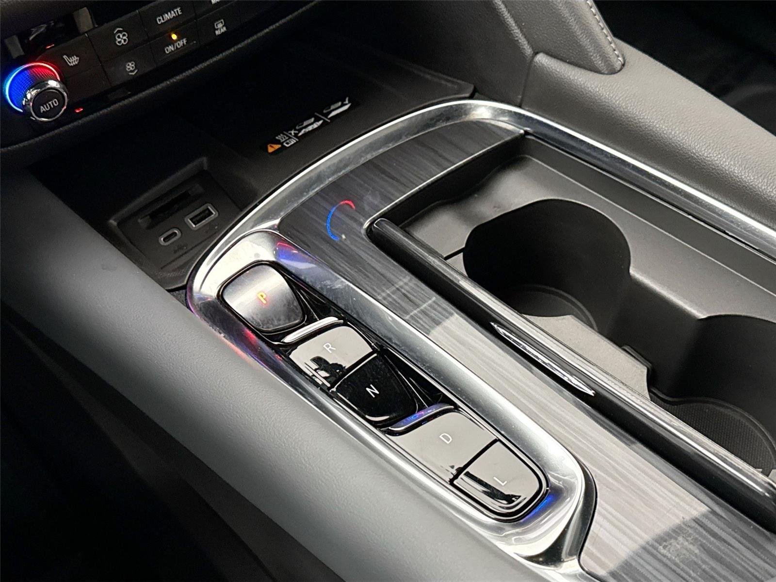 2024 Buick Enclave Essence - Photo 25