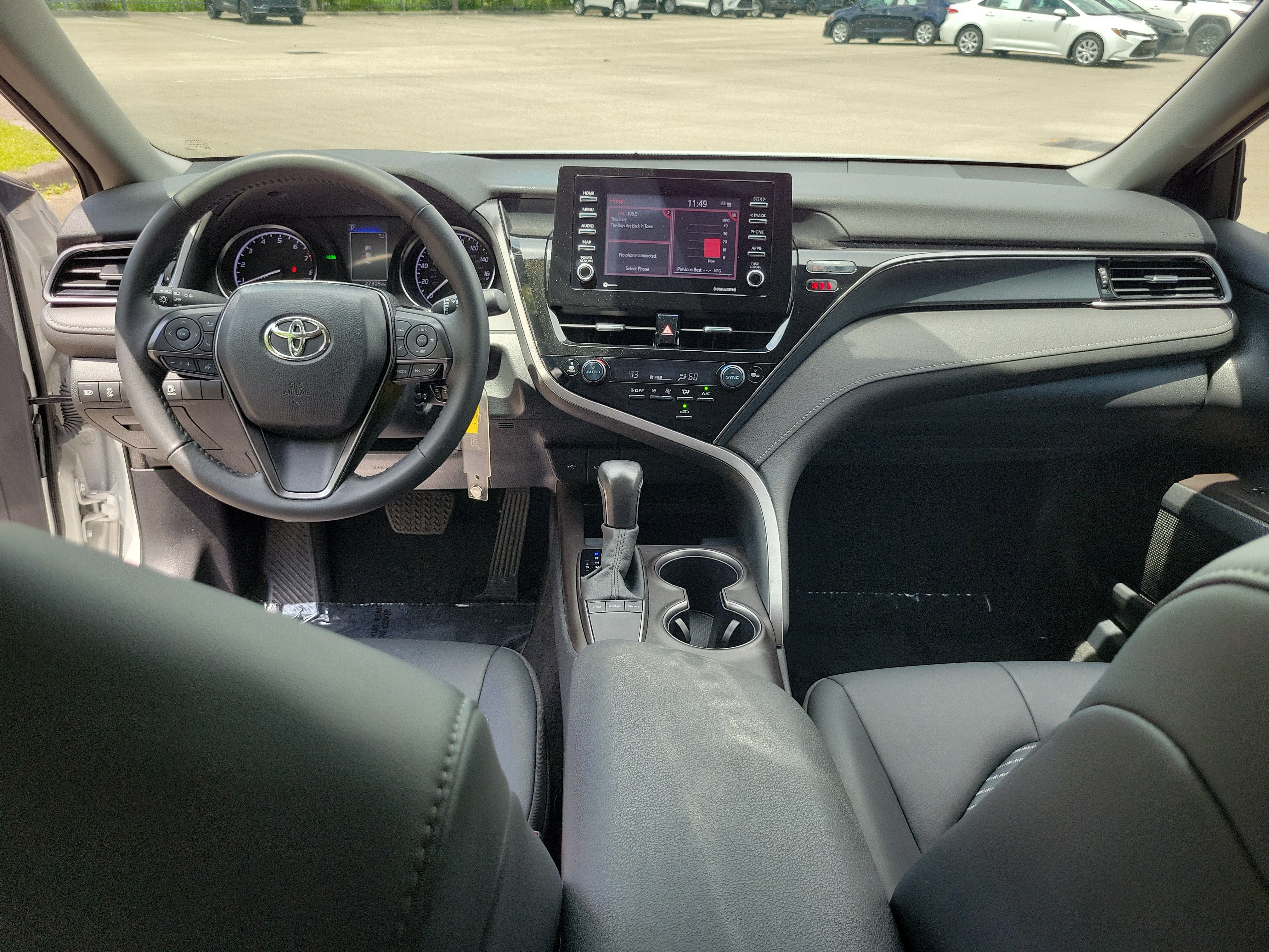 Used 2024 Ice Toyota SE image 14