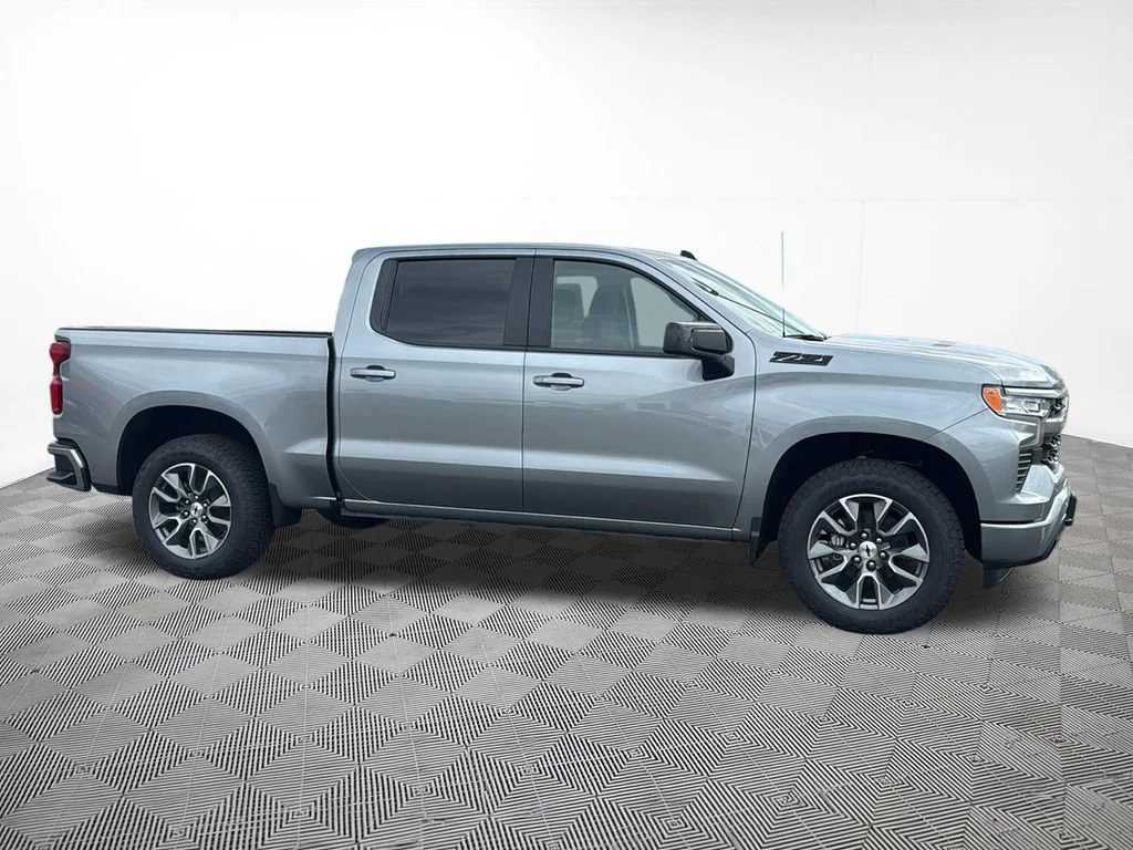 New 2026 Sterling Gray Metallic Chevrolet RST image 5